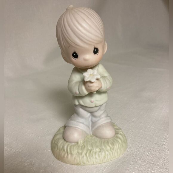 Vtg PRECIOUS MOMENTS Mommy I Love You 1987 Boy Flower Porcelain Figurine Collect - Picture 2 of 11